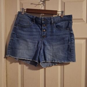 Sonoma button fly rough hem shorts size 12